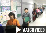家長指南錄影片: 點擊按鍵, 收看小學的普通一天