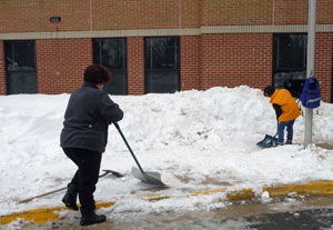 Highland View ES shovelers 4 Highland View ES shovelers 4