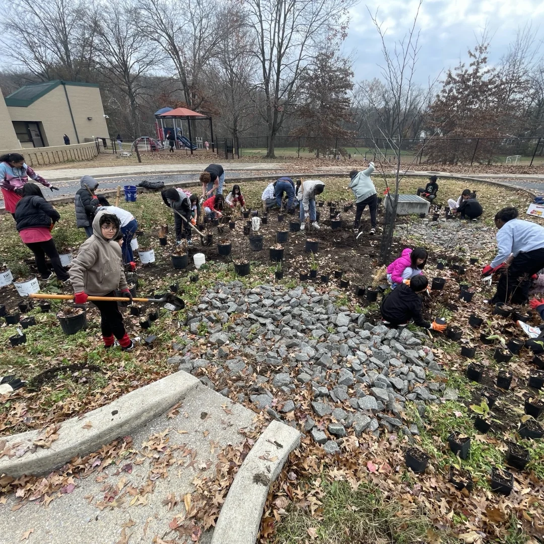 students helping