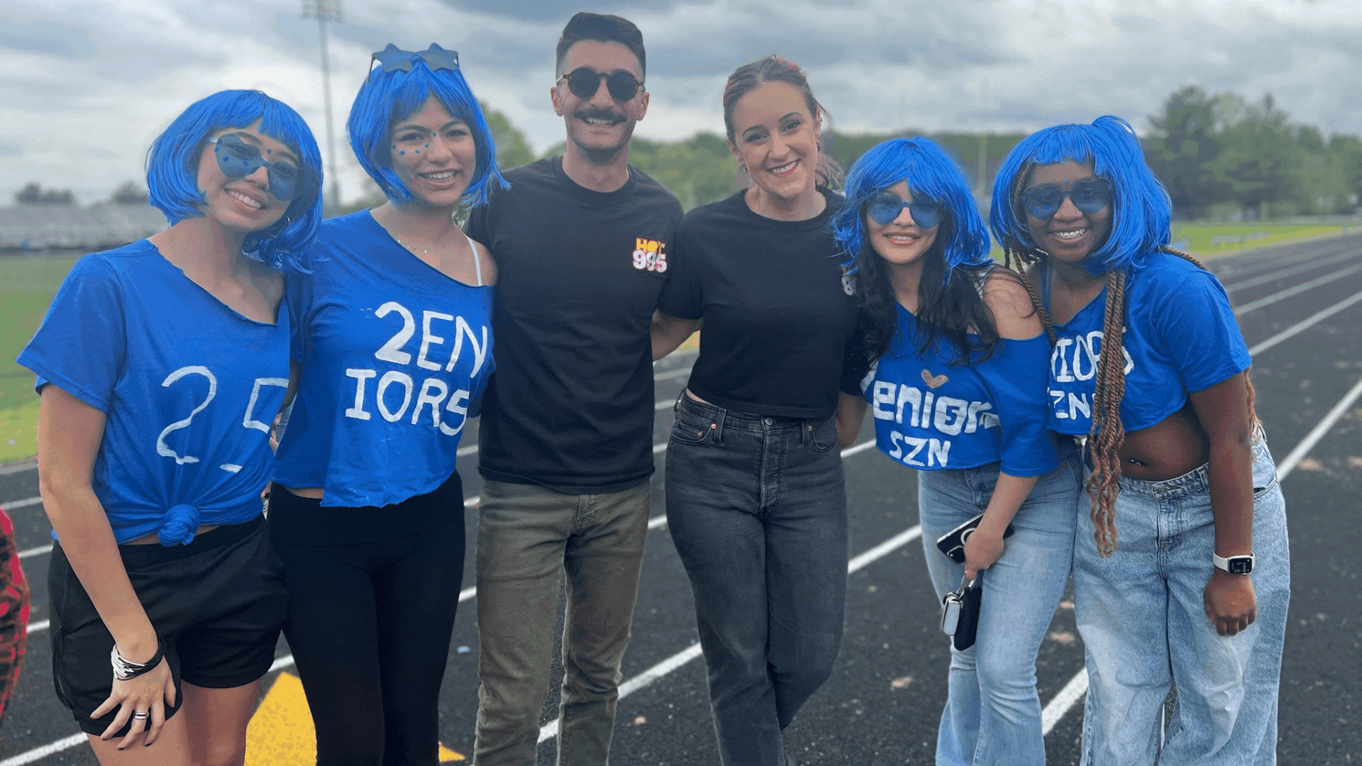 hot99.5 gif.gif