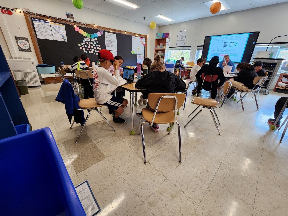 010226 grade5lit.jpg