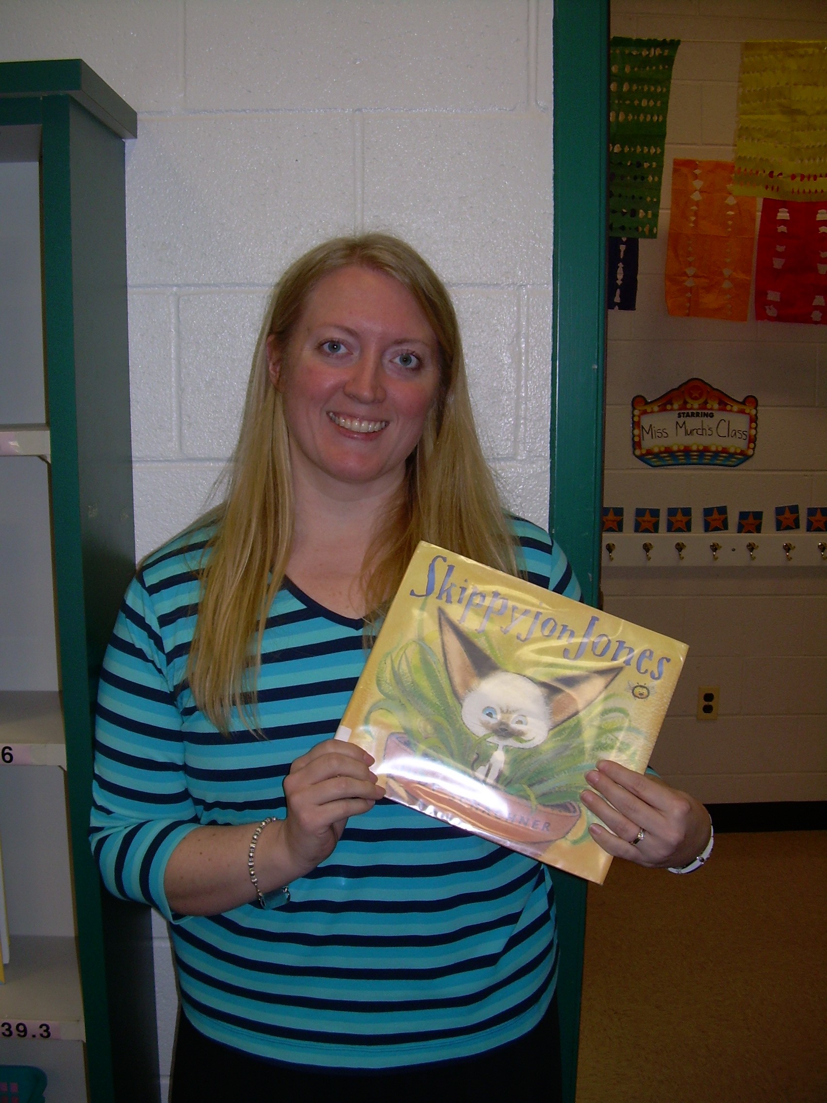 Burtonsville ES Media Center Burtonsville ES