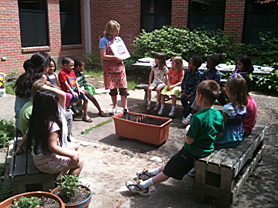 Highland View ES GreenKids in courtyard