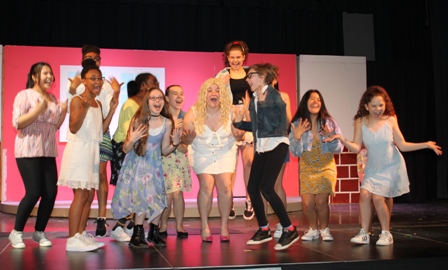 002 - Legally Blonde 002 - Legally Blonde