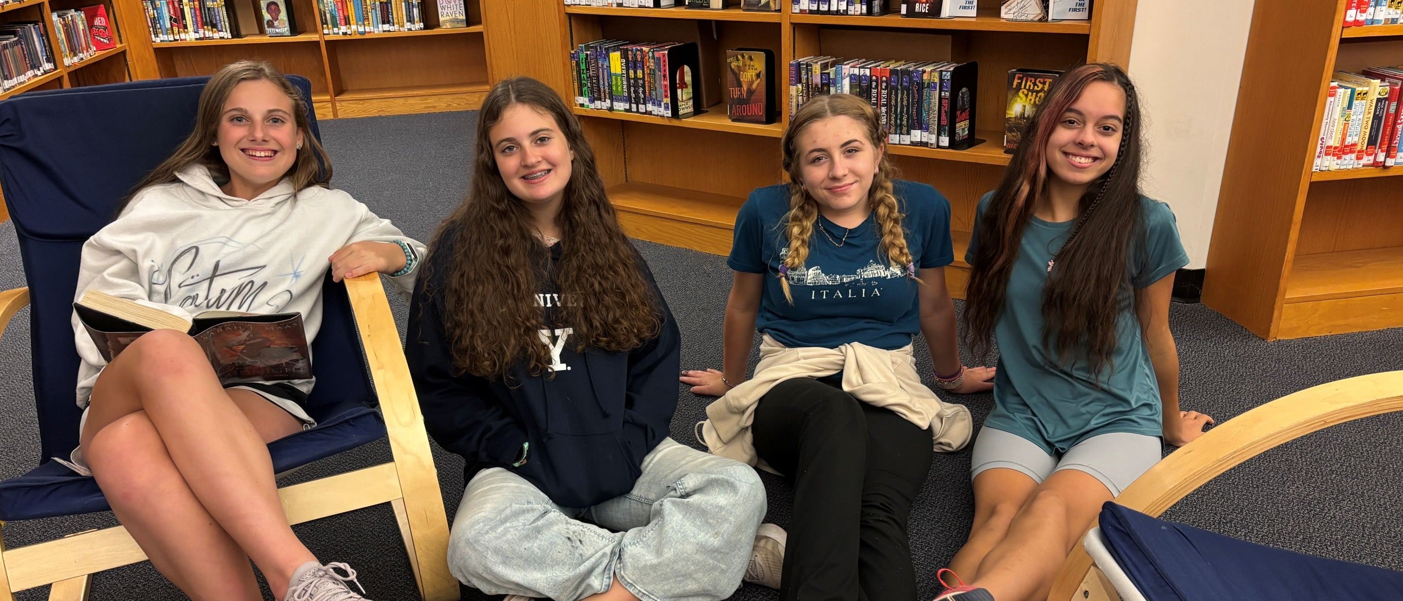 pic.group of girls.jpg