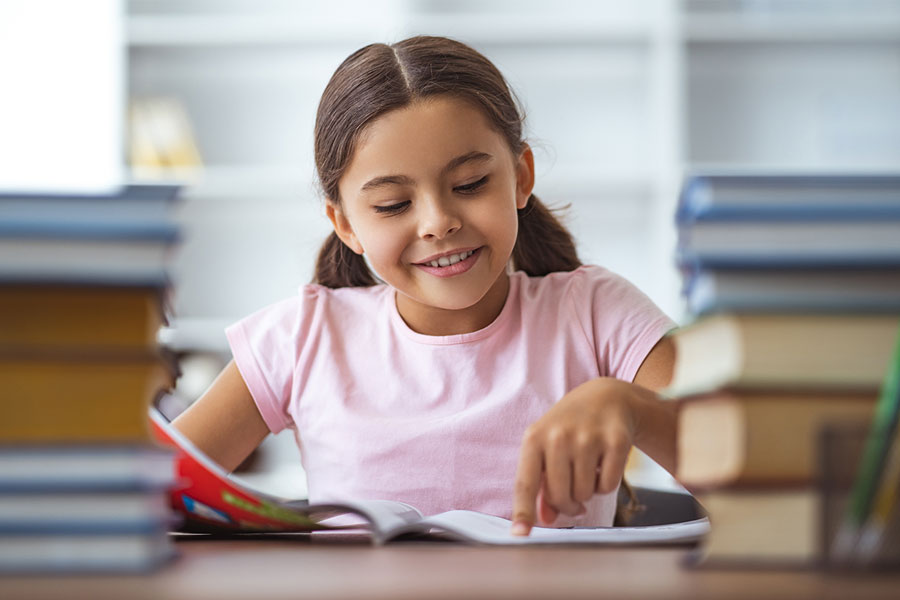 girl with books